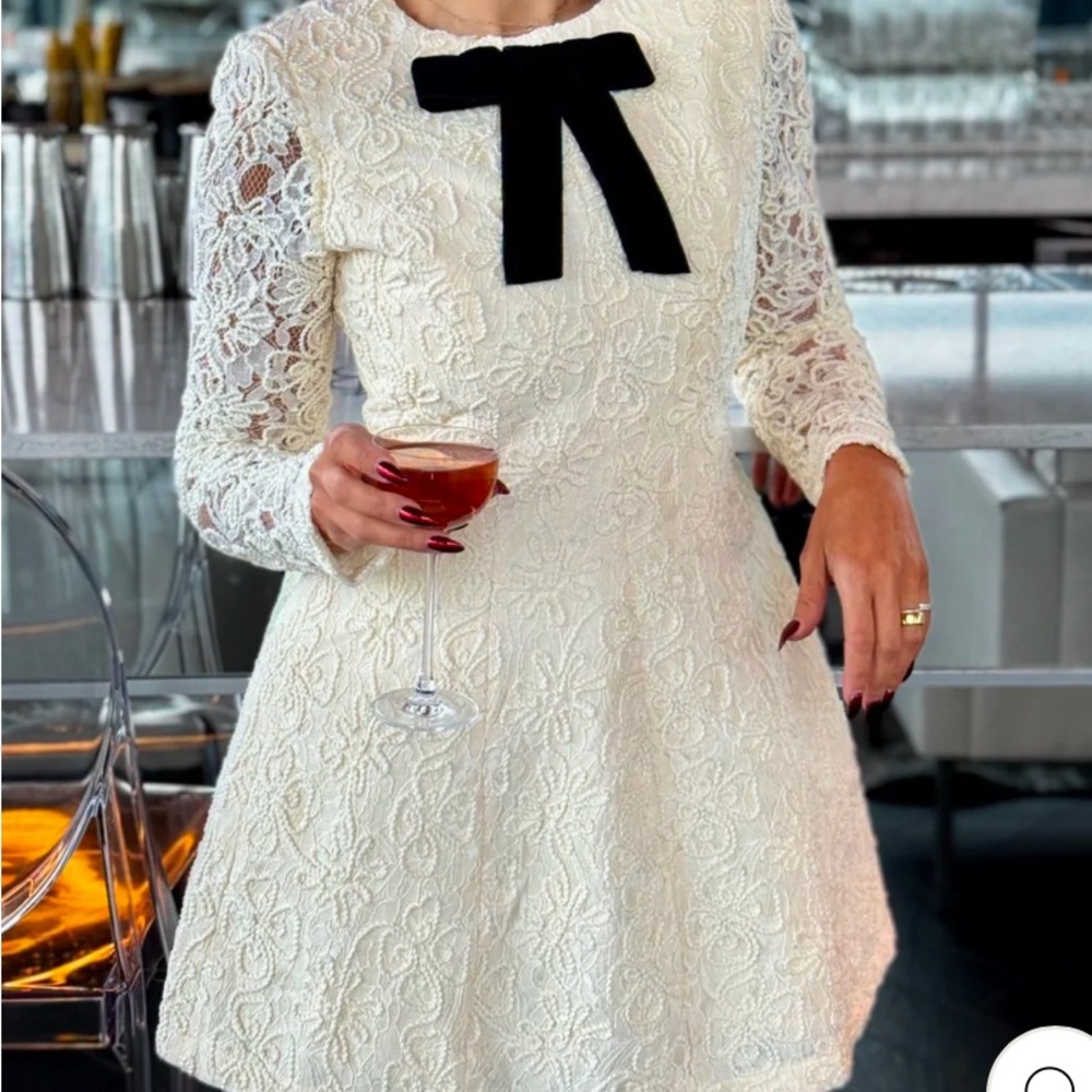 LINDSEY DRESS - Picture 3 of 3